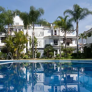 los-naranjos-marbella.1costadelsol.com/